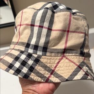 Burberry Beige Bucket Hat